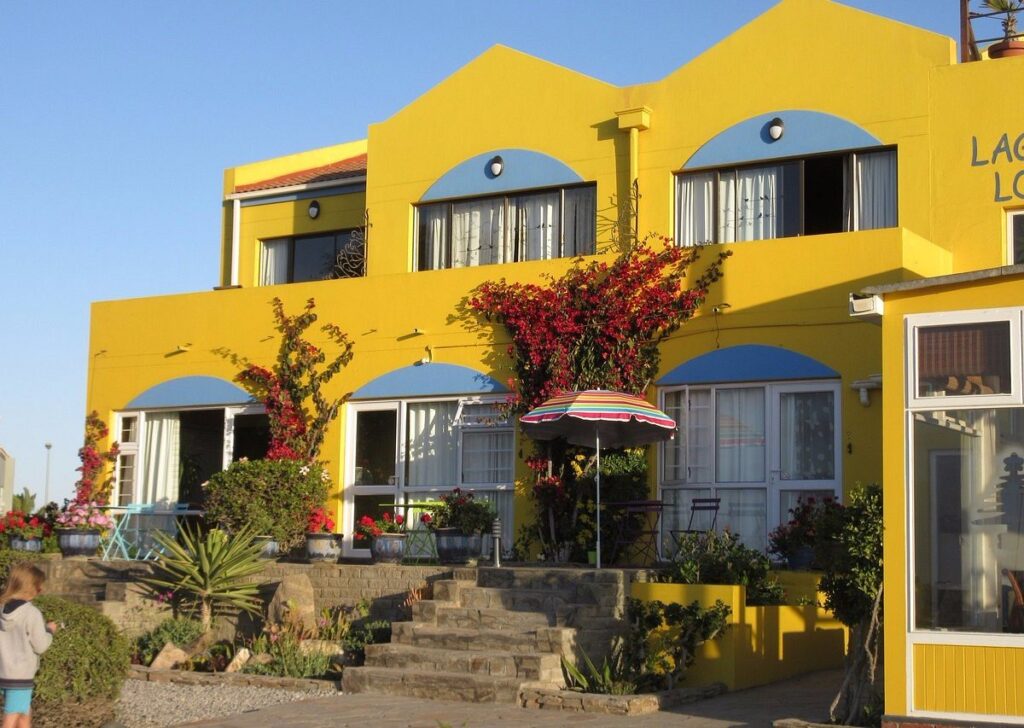joli jardin en facade